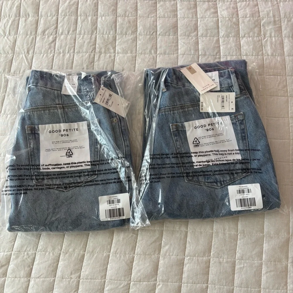 Good American - GOOD PETITE 90S RELAXED JEANS - Picture 3 of 3